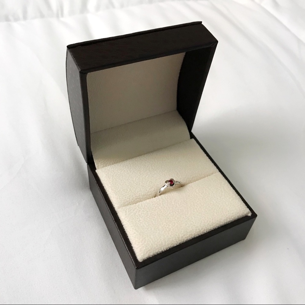 Ruby heart silver ring - Picture 7 of 15